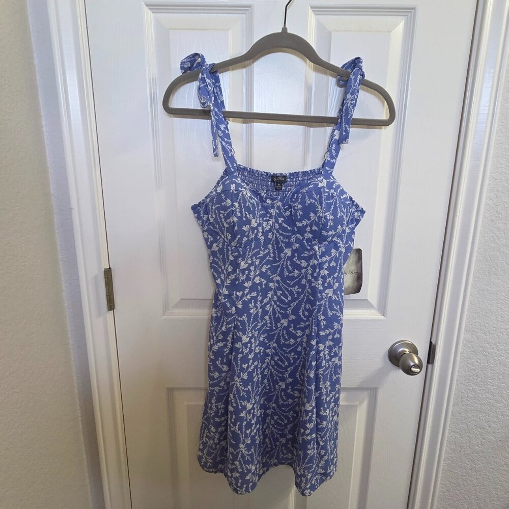 Medium Blue Floral Mini Dress – Tie‑Up Shoulders (New)